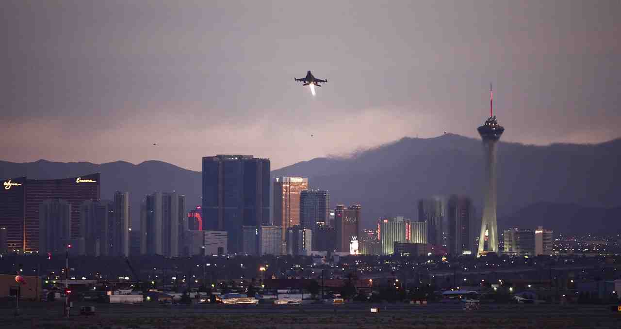 f 16, fighting falcon, nellis air force base